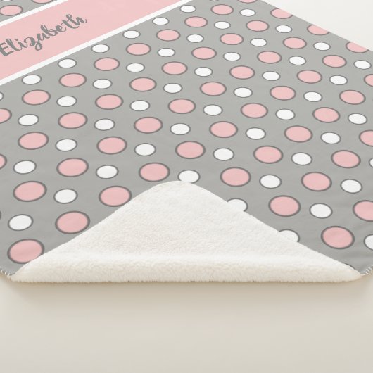 Roze en grijs met poolpunten en naam sherpa deken (3/4)