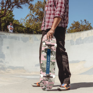 Roze en groene camouflage personaliseer je naam skateboard