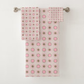 Roze en olijf stippen bad handdoek (Insitu)