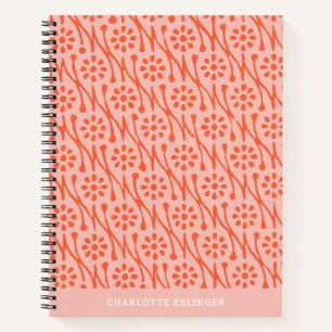 Roze en oranje bloemrijke gepersonaliseerde naam s notitieboek