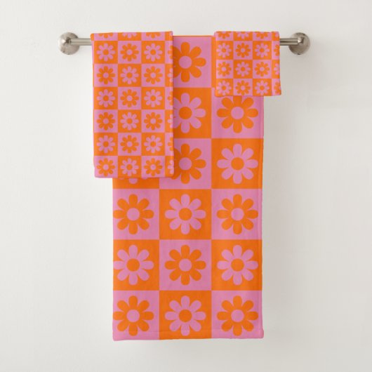 Roze en Oranje Geruite Checkerboard Daisy Bad Handdoek (Insitu)