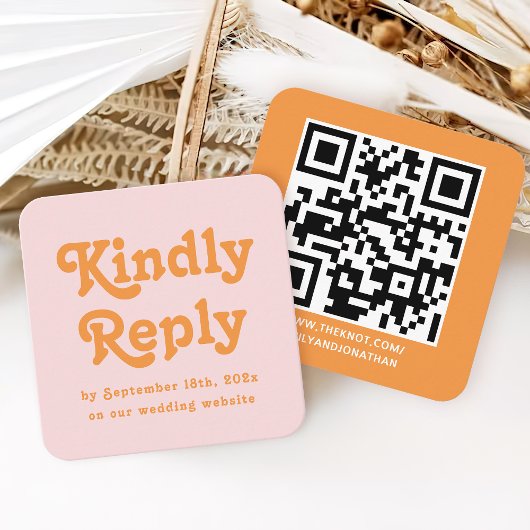 Roze en Oranje Retro 70s Bruiloft RSVP Qr Code Informatiekaartje