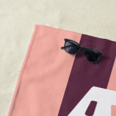 Roze en paarse gestreepte badhanddoek 'Beach Pleas (In situ)