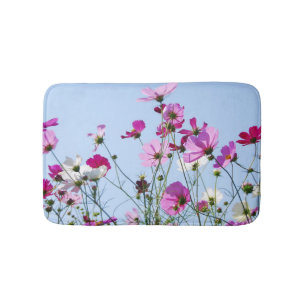 Roze en paarse mooie bloemenweide foto badmat