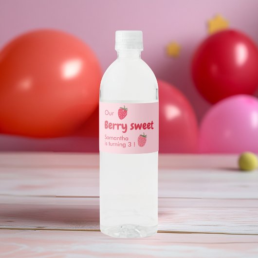 Roze en rode aardbeien verjaardagsfeestje waterfles etiket