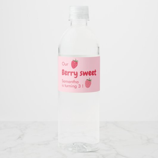 Roze en rode aardbeien verjaardagsfeestje waterfles etiket (Voorkant)