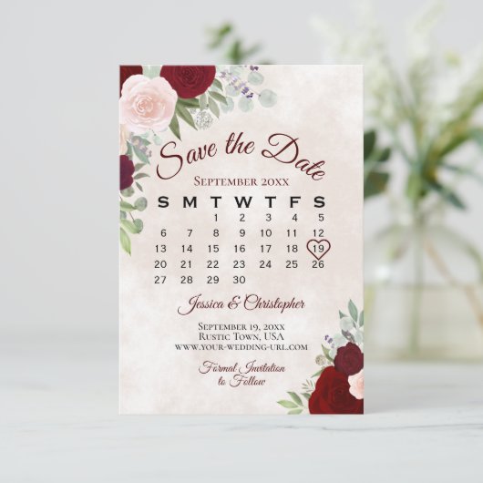Roze en rode rozen Elegant Boho Wedding Calendar Save The Date (Staand voorkant)