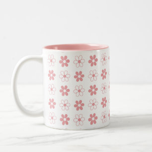 Roze en wit bloempatroon op wit tweekleurige koffiemok