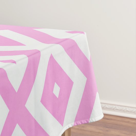 Roze en wit diamantpatroon tafelkleed (Voorbeeld)