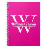 Roze en Wit | Eenvoudige familienaam Monogram Notitieboek (Voorkant)