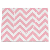Roze en Wit Grote Grootte Horizontale Chevron Groot Cadeauzakje (Voorkant)
