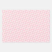 Roze en Wit Verschillende Maten Diagonale Chevron Inpakpapier Vel (Voorkant 3)