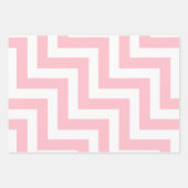 Roze en Wit Verschillende Maten Diagonale Chevron Inpakpapier Vel (Voorkant)