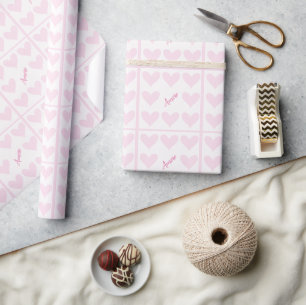 Roze en witte harten cadeaupapier