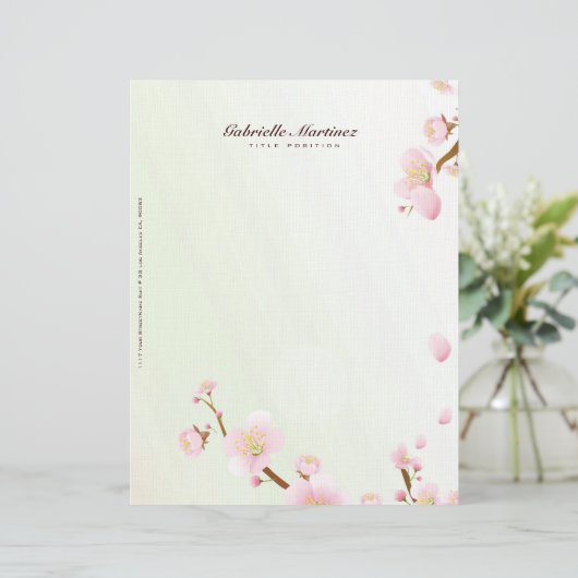 Roze en witte kersenbloesem ontwerp briefhoofd sjabloon (Staand voorkant)