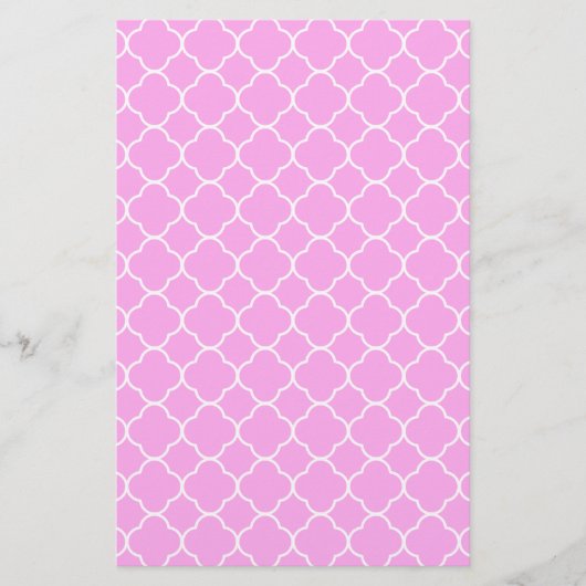 Roze en witte quatrefoliepatroon briefpapier (Voorkant)