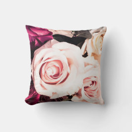 Roze en witte rozen arrangement bloemschikking kussen