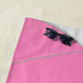 Roze en witte volleybal meisjes gepersonaliseerd strandlaken (In situ)