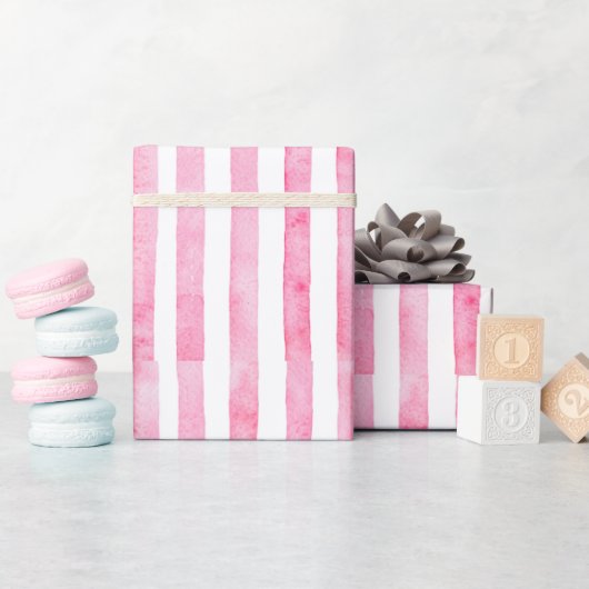 Roze en witte Waterverf Stripe Cadeaupapier (Baby Shower)