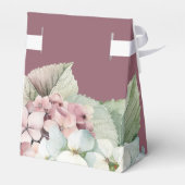 Roze en witte waterverfhydrangeabloemen op roze bedankdoosjes (Achterkant)