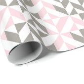 Roze en zilver Geometric ZigZag Cadeaupapier (Rol Hoek)