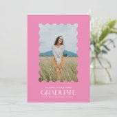 Roze foto elementair Afstuderen Wavy Lijst Aankondiging (Staand voorkant)