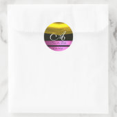 ROZE FUCHSIA PAARSE GOUDEN MONOGRAM RONDE STICKER (Tas)