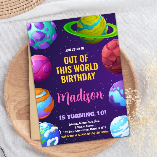 Roze Geel Buitenruimte Verjaardag Uitnodigingen