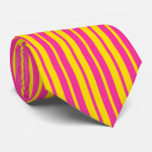 Roze Geel Stijlvolle Strepen Patroon Ontwerp Stropdas (Opgerold)