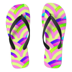 roze geel zigzag gebogen chevron patroon teenslippers