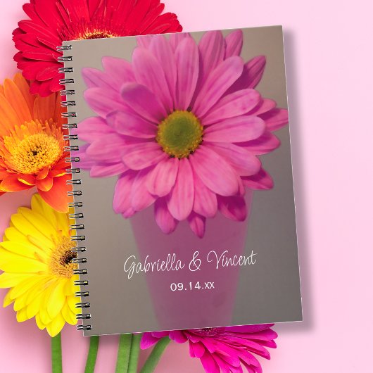 Roze Gerber Daisy in Vase Wedding Notitieboek