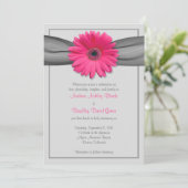 Roze Gerbera Daisy Silver Gray Ribbon Uitnodiging (Staand voorkant)