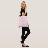 Roze Gingham Kersenboog Script Naam Ontwerp Draagtas (Op model)