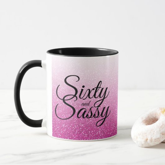 Roze Glitter Ombre 60 en Sassy 60th Birthday Mok (Met donut)