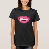 Roze Glossy Vampire Lips Fangs Mouth Halloween T-shirt (Voorkant)