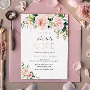 Roze Goud Roze Blush Bloemen Meisje 1e Verjaardag Folie Uitnodiging