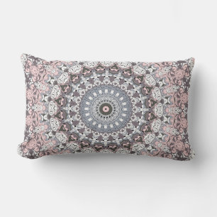 Roze Grijs en Wit Mandala Patroon Kussen