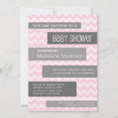 Roze grijze Chevron Custom Baby Shower Invitaties Kaart (Achterkant)