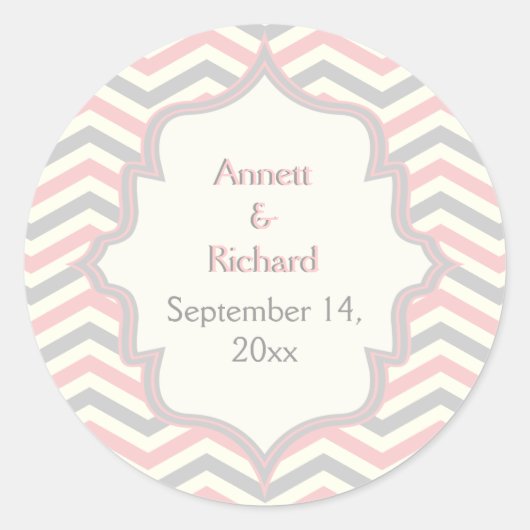 Roze, grijze chevron zigzag bruiloft Save the Date Ronde Sticker (Voorkant)