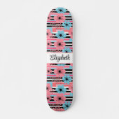 roze grillige bloemige aangepaste naam skateboard (Voorkant)