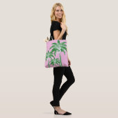 Roze Groene Palmboom Preppy Girly Beach Draagtas (Op model)