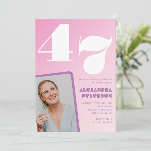 Roze Groovy 47e verjaardag uitnodigingen Retro Fot (Staand voorkant)