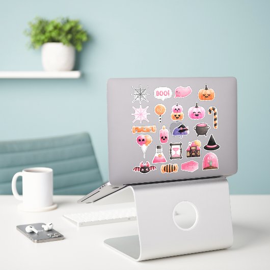 Roze Halloween Sticker (Laptop op bureau)