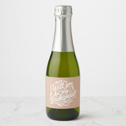 Roze Hand geletterd bruidsmeisje voorstel champagn Sparkling Wijnetiket (Voorkant)
