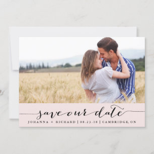 Roze handgeschreven script save the date-aankondig date