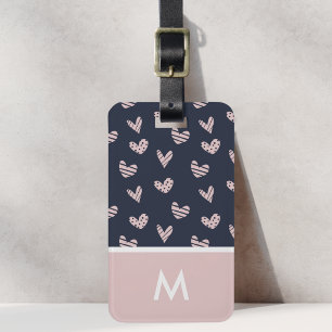 Roze harten en marineblauwe aangepaste initiaal bagagelabel