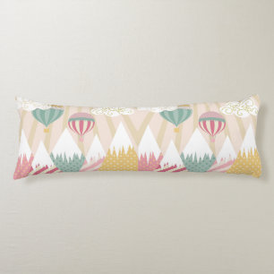 Roze hete luchtballon en bergscène lichaamskussen