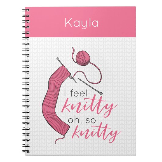 Roze, ik voel me knitty. notitieboek (Voorkant)