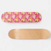 Roze Kawaii-patroon met aardbeienijs Skateboard (Horizontaal)