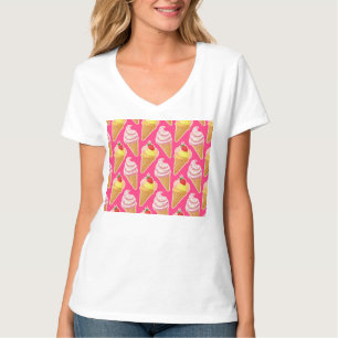 Roze Kawaii-patroon met aardbeienijs T-shirt
